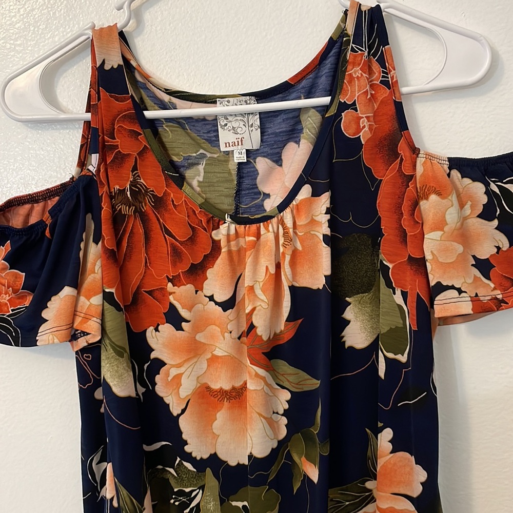 Naif Cold Shoulder Top Womens med navy blue Pink Floral Short Sleeves scoop neck - Picture 2 of 6